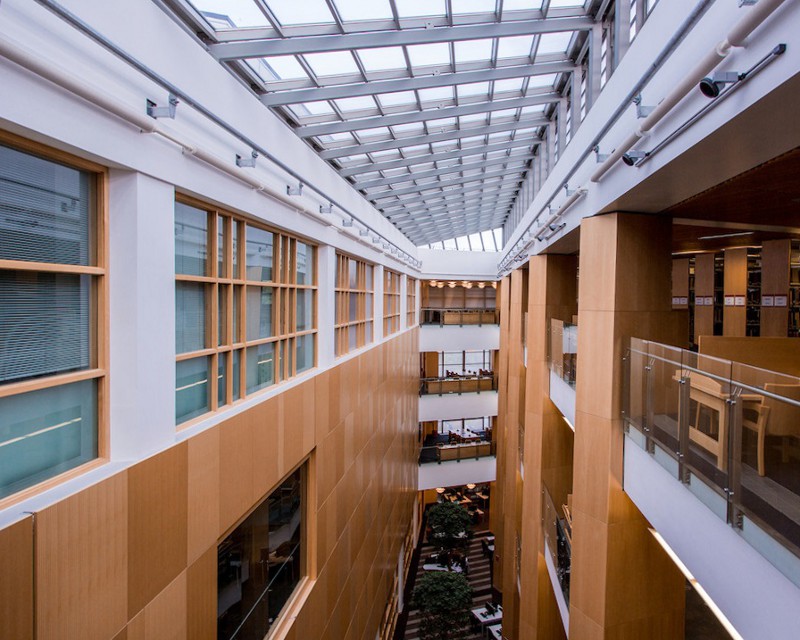 Queen's University, Belfast - Library